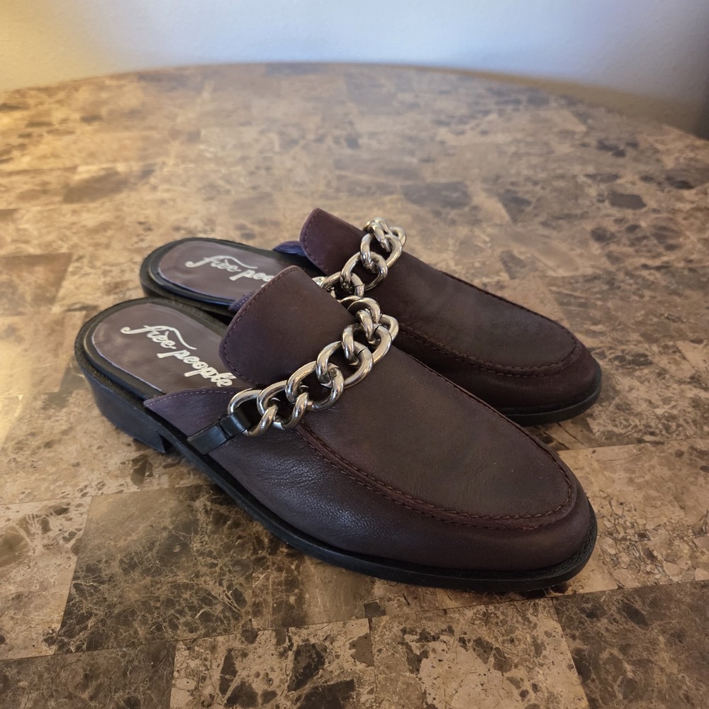 Free People Vida Mules Eggplant Slip On Leather Mules Shoes‎ sz 38 Loafers